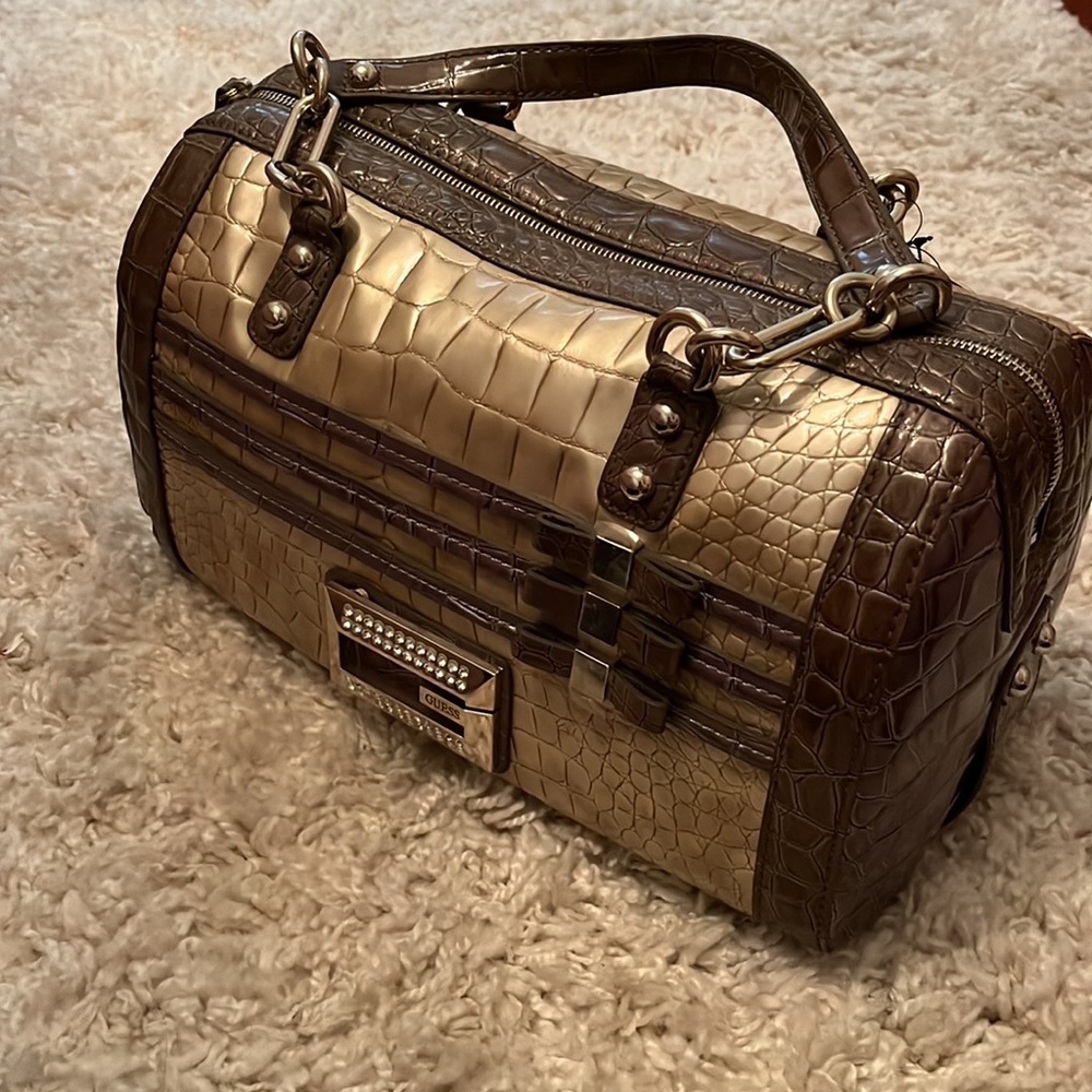 Guess y2k purse 👛